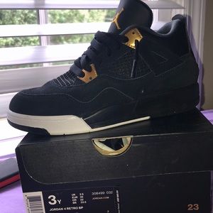 Jordan 4 Retro Pure Royalty